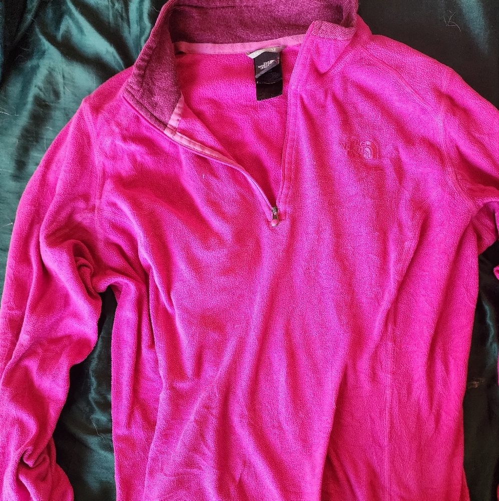 The north face sweater